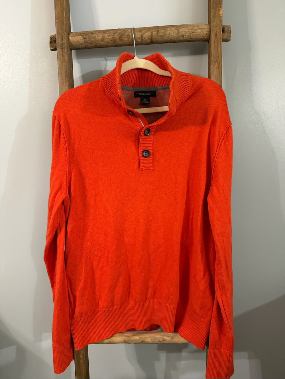 Banana Republic Men's Orange Sweater (Color is more like last picture)